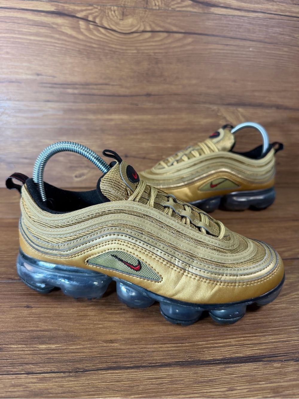 Nike Air VaporMax 97 Metallic Gold Sneakers Women’s Size 7.5 (6Y) Shoes